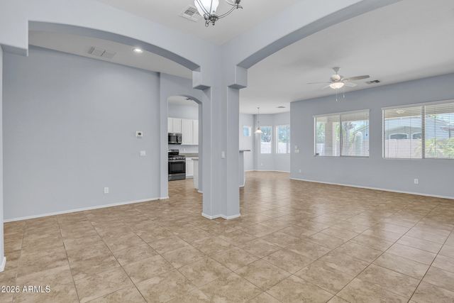 1013 W AYRSHIRE Trail, San Tan Valley, AZ 85143