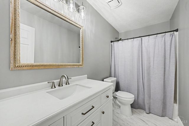 4716 Oakview Court, Liberty Twp, OH 45011
