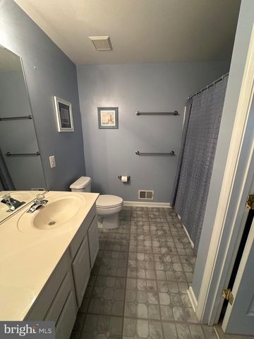 3 FIRETHORN LN, Riverside, NJ 08075