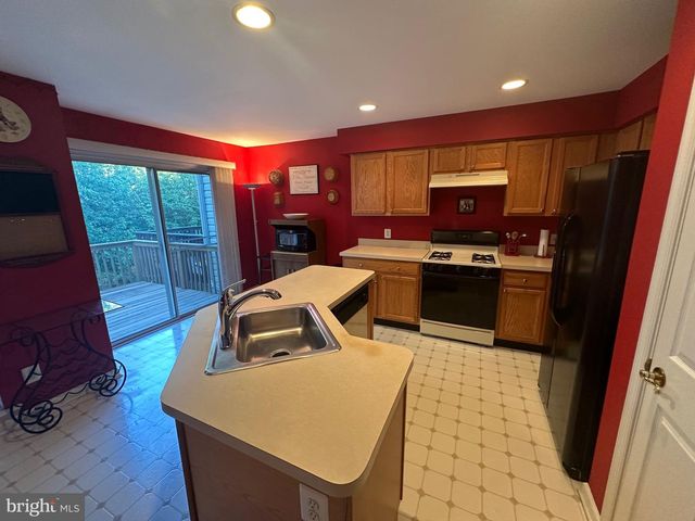 3 FIRETHORN LN, Riverside, NJ 08075