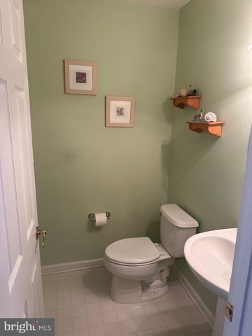 3 FIRETHORN LN, Riverside, NJ 08075