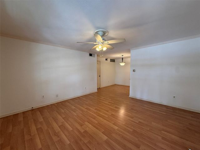845 Augusta Drive 74, Houston, TX 77057