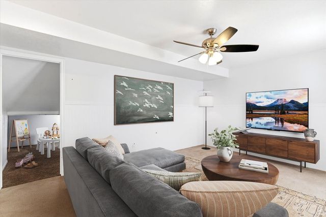 627 W FREMONT CIR, Centerville, UT 84014
