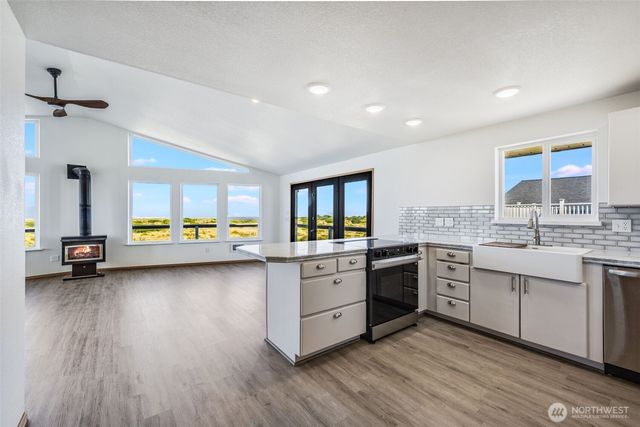 983 S Sand Dune, Ocean Shores, WA 98569