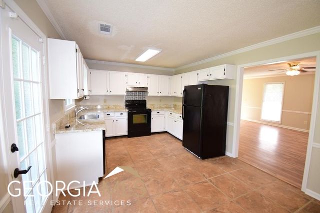 70 Covey Trail, Newnan, GA 30265