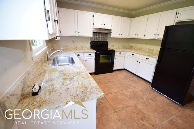 70 Covey Trail, Newnan, GA 30265