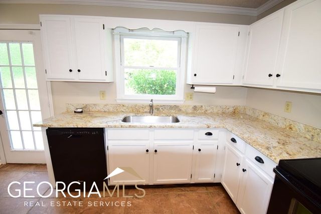 70 Covey Trail, Newnan, GA 30265