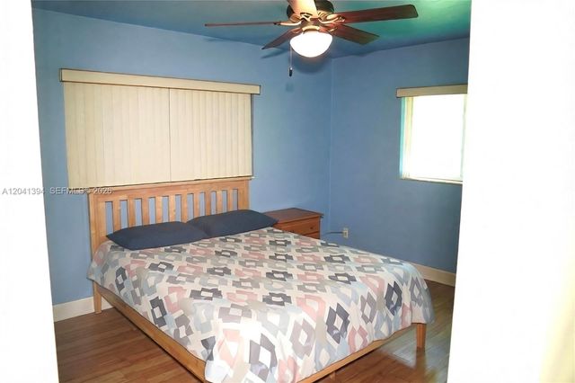 6701 Harding St, Hollywood, FL 33024