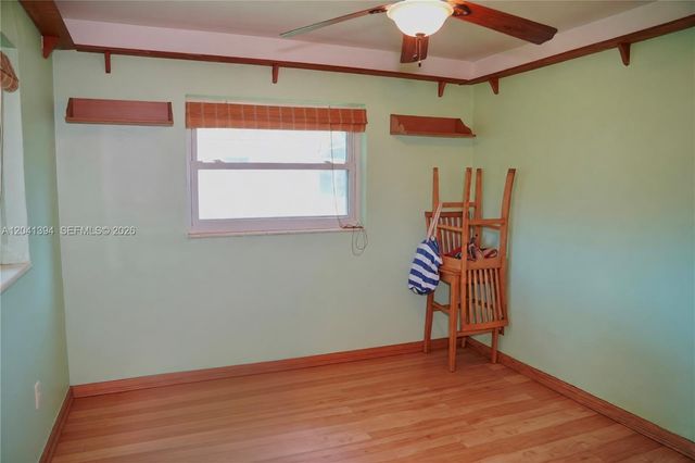 6701 Harding St, Hollywood, FL 33024