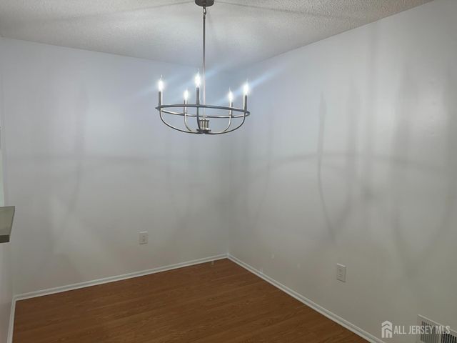 158 Darwin Lane, North Brunswick, NJ 08902