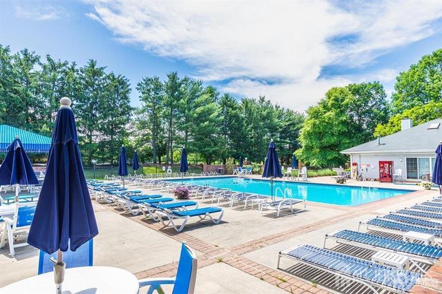 158 Darwin Lane, North Brunswick, NJ 08902