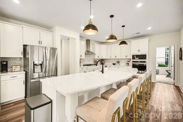 6043 Jepson Court, Charlotte, NC 28214
