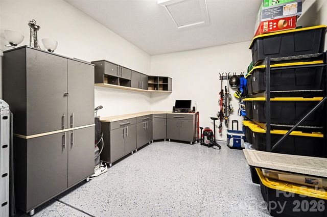 6043 Jepson Court, Charlotte, NC 28214