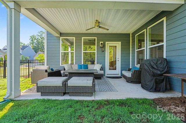 6043 Jepson Court, Charlotte, NC 28214