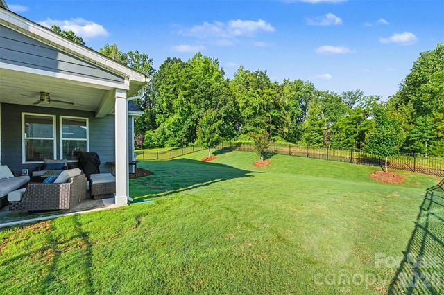 6043 Jepson Court, Charlotte, NC 28214