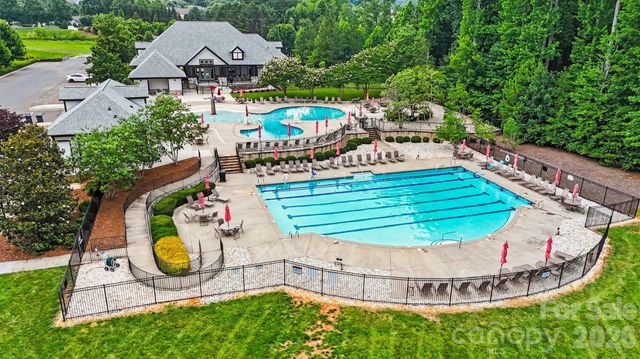 6043 Jepson Court, Charlotte, NC 28214