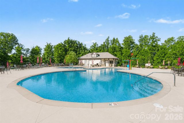 6043 Jepson Court, Charlotte, NC 28214