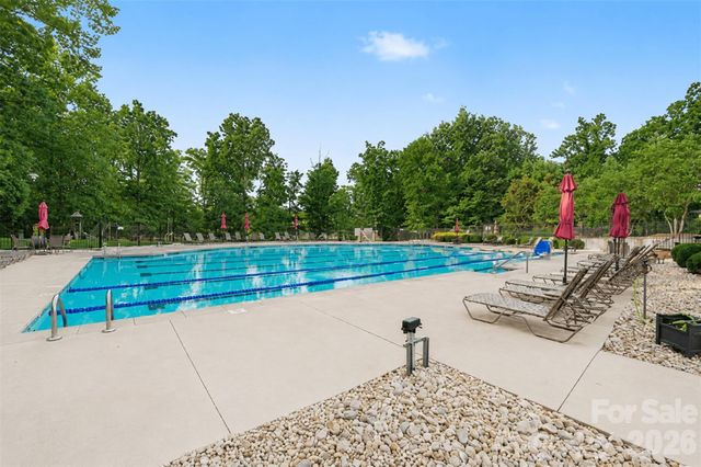 6043 Jepson Court, Charlotte, NC 28214