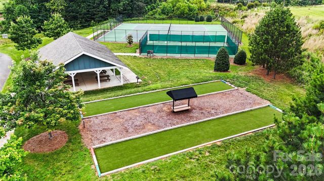 6043 Jepson Court, Charlotte, NC 28214