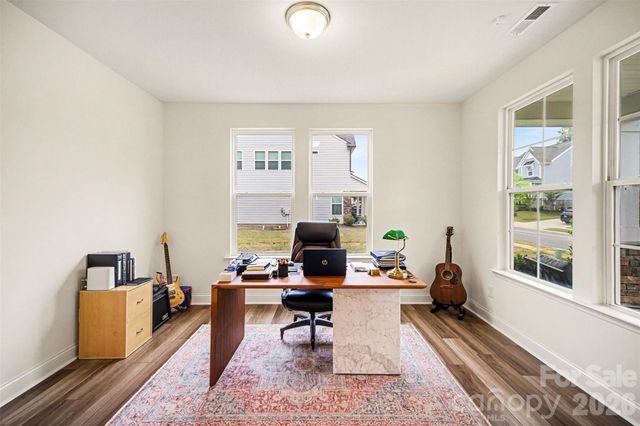 6043 Jepson Court, Charlotte, NC 28214
