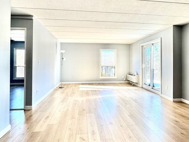 147 Turner Rd 114, Holliston, MA 01746