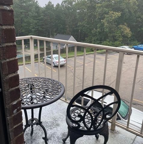 147 Turner Rd 114, Holliston, MA 01746