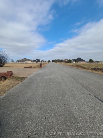 19355 Carriage Court, Glenpool, OK 74047