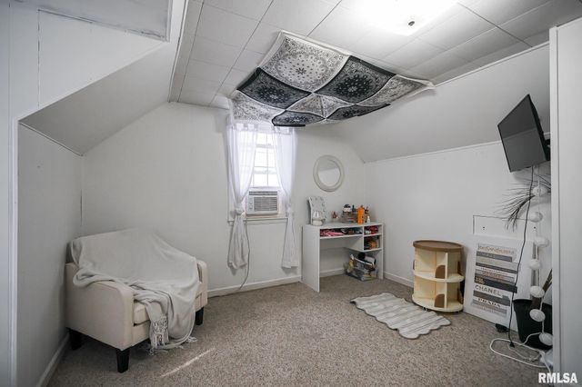 1503 STATE Street, Pekin, IL 61554