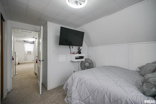 1503 STATE Street, Pekin, IL 61554