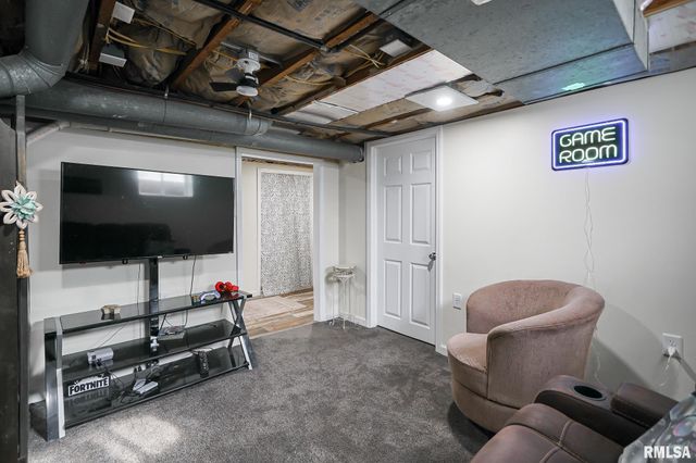 1503 STATE Street, Pekin, IL 61554