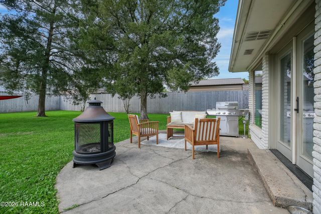 317 Silverbell Parkway, Lafayette, LA 70508