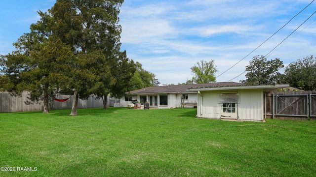 317 Silverbell Parkway, Lafayette, LA 70508