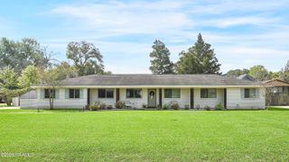 317 Silverbell Parkway, Lafayette, LA 70508
