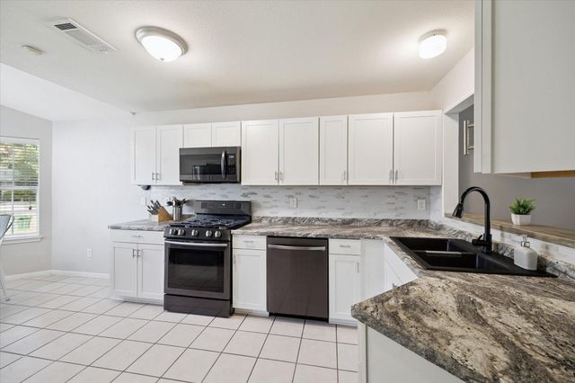 2430 Meandering Trail, Houston, TX 77339