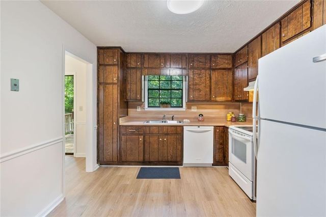 4534 Tifton NE Court, Powder Springs, GA 30127