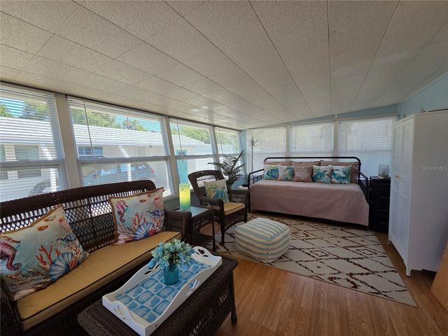 4333 72ND STREET N 80, St Petersburg, FL 33709