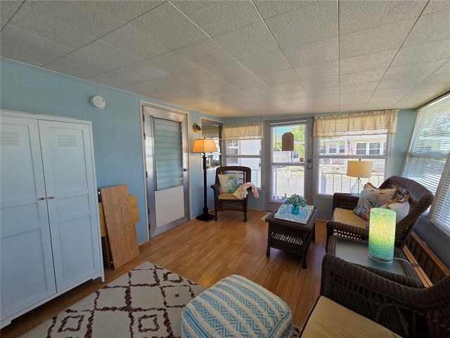 4333 72ND STREET N 80, St Petersburg, FL 33709