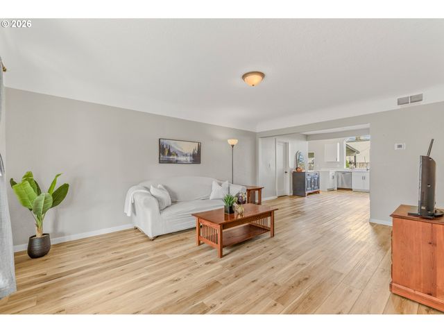 116 Ne JAMES St, Camas, WA 98607