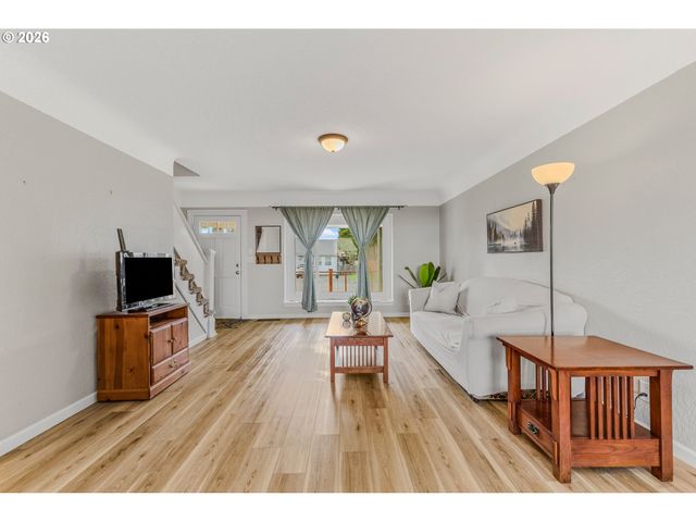 116 Ne JAMES St, Camas, WA 98607