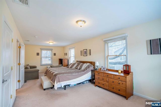 2 Lilac Road, Jefferson Township, NJ 07849