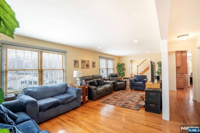 2 Lilac Road, Jefferson Township, NJ 07849