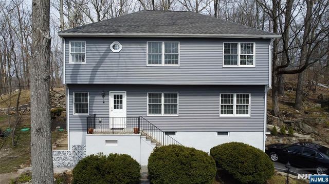 2 Lilac Road, Jefferson Township, NJ 07849