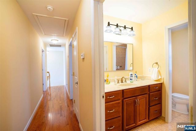 2 Lilac Road, Jefferson Township, NJ 07849