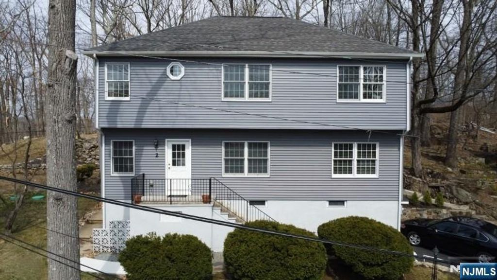 2 Lilac Road, Jefferson Township, NJ 07849