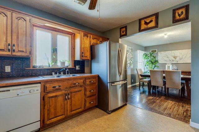 5514 E Kinkaid St, Wichita, KS 67218