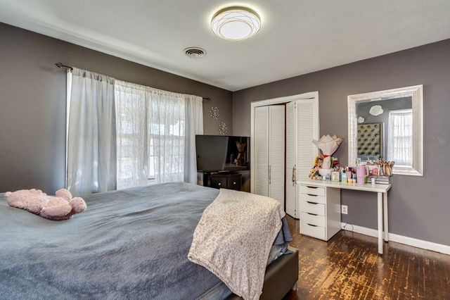 5514 E Kinkaid St, Wichita, KS 67218