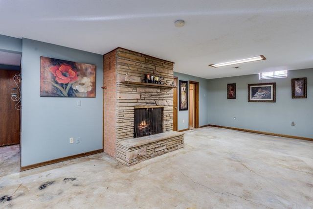 5514 E Kinkaid St, Wichita, KS 67218