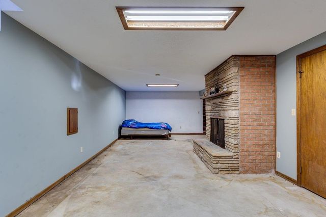 5514 E Kinkaid St, Wichita, KS 67218