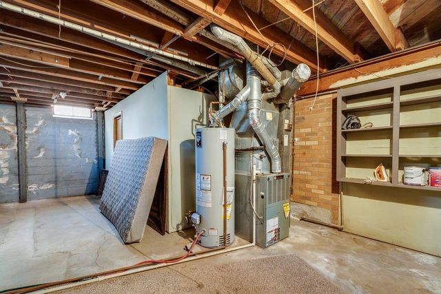 5514 E Kinkaid St, Wichita, KS 67218