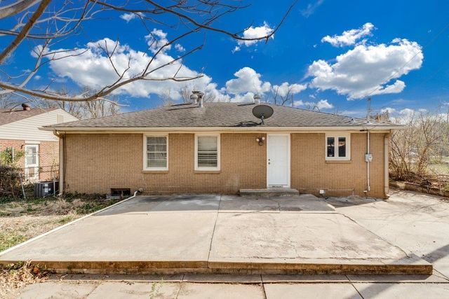 5514 E Kinkaid St, Wichita, KS 67218